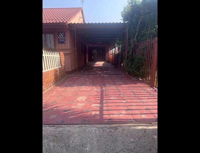 4 BEDROOM PROPERTY TO RENT IN RIVIERA PARK